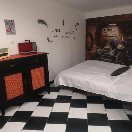 Apartman Studio Vintage Avec Spa Privatif *
